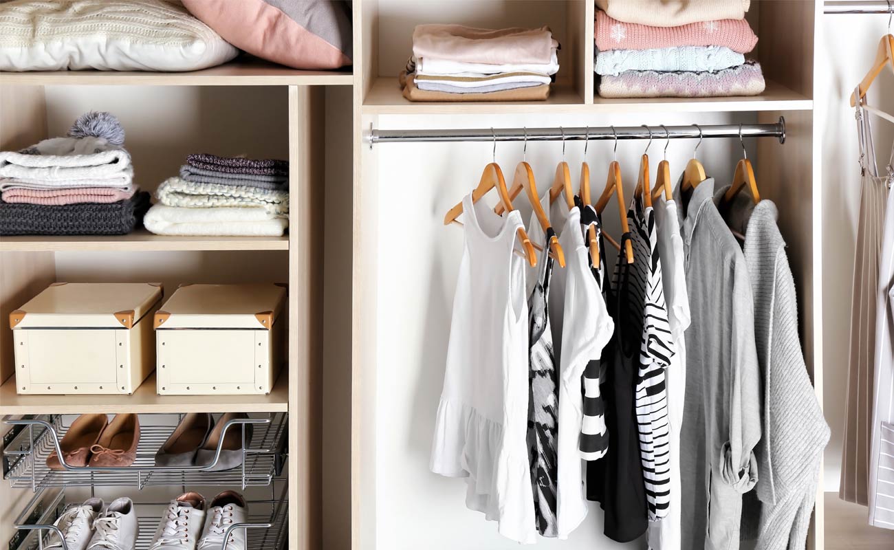 genius-hacks-to-maximise-your-closet-space