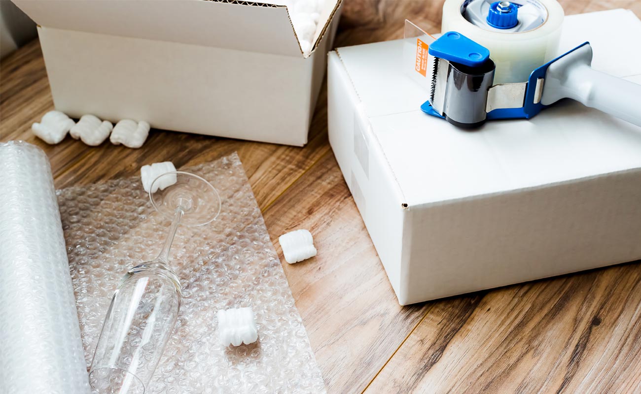 5-tips-to-prep-fragile-items-for-storage