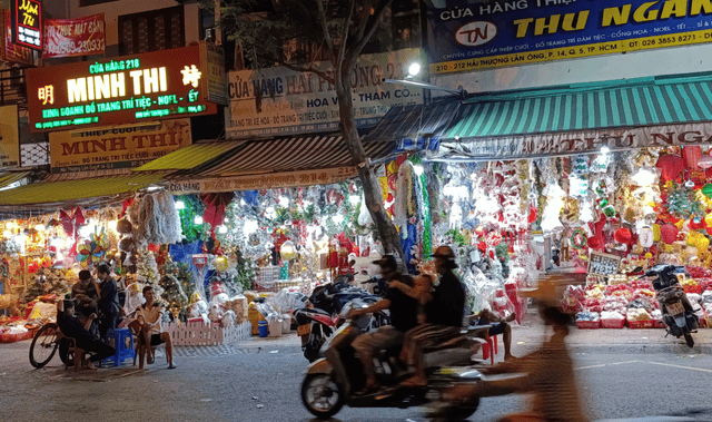 Giáng sinh và năm mới 2025 - Hải Thượng Lãn Ông