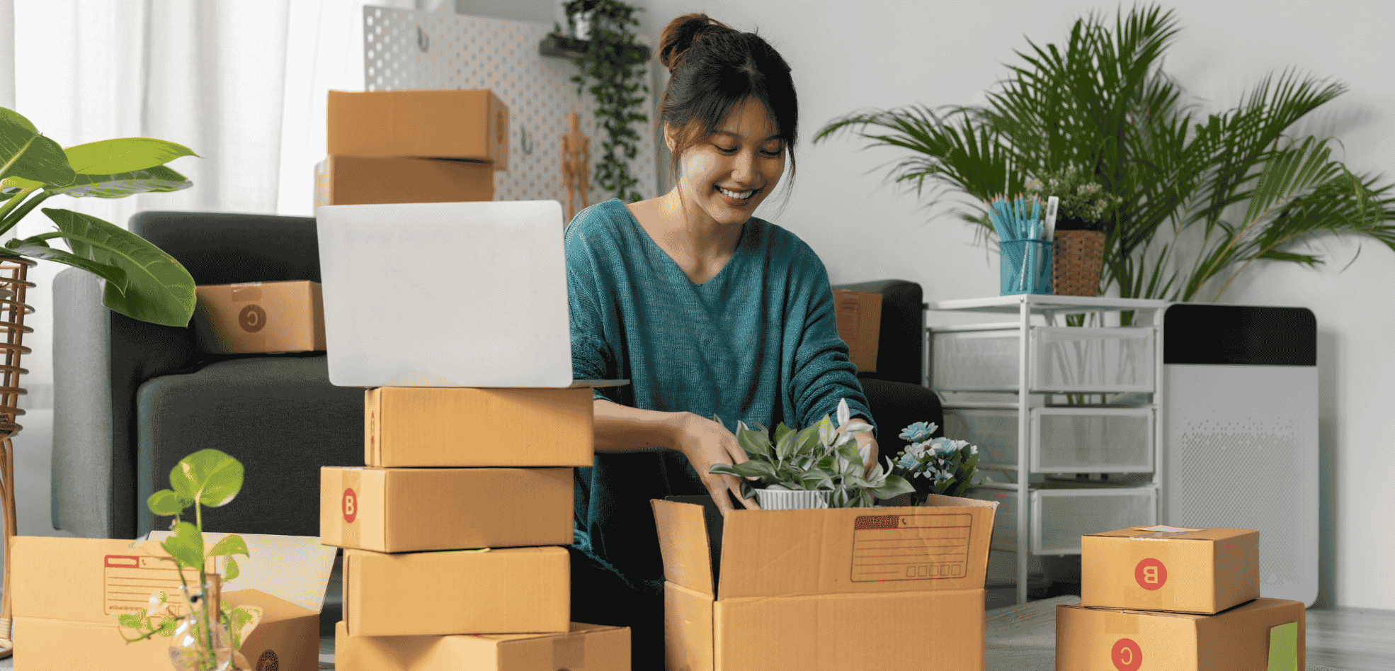 Kho Cube VN - Sắp xếp và đóng gói hàng hóa dễ vỡ theo nguyên tắc trên nhẹ dưới nặng Kho Cube VN - Sắp xếp và đóng gói hàng hóa dễ vỡ theo nguyên tắc trên nhẹ dưới nặng