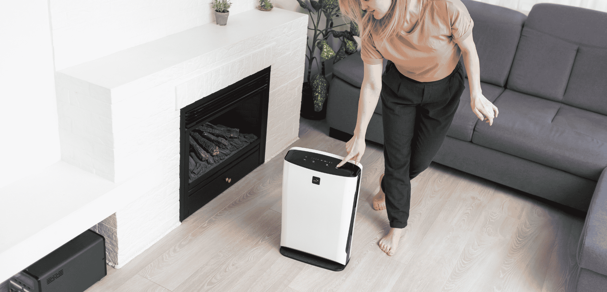 Kho Cube VN - Nhà ẩm mốc phải làm sao - Máy hút ẩm giúp giảm khả năng nhà cửa bị ẩm mốc